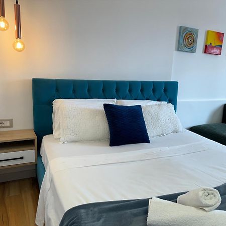 Tirana Elegant Apartment Bagian luar foto