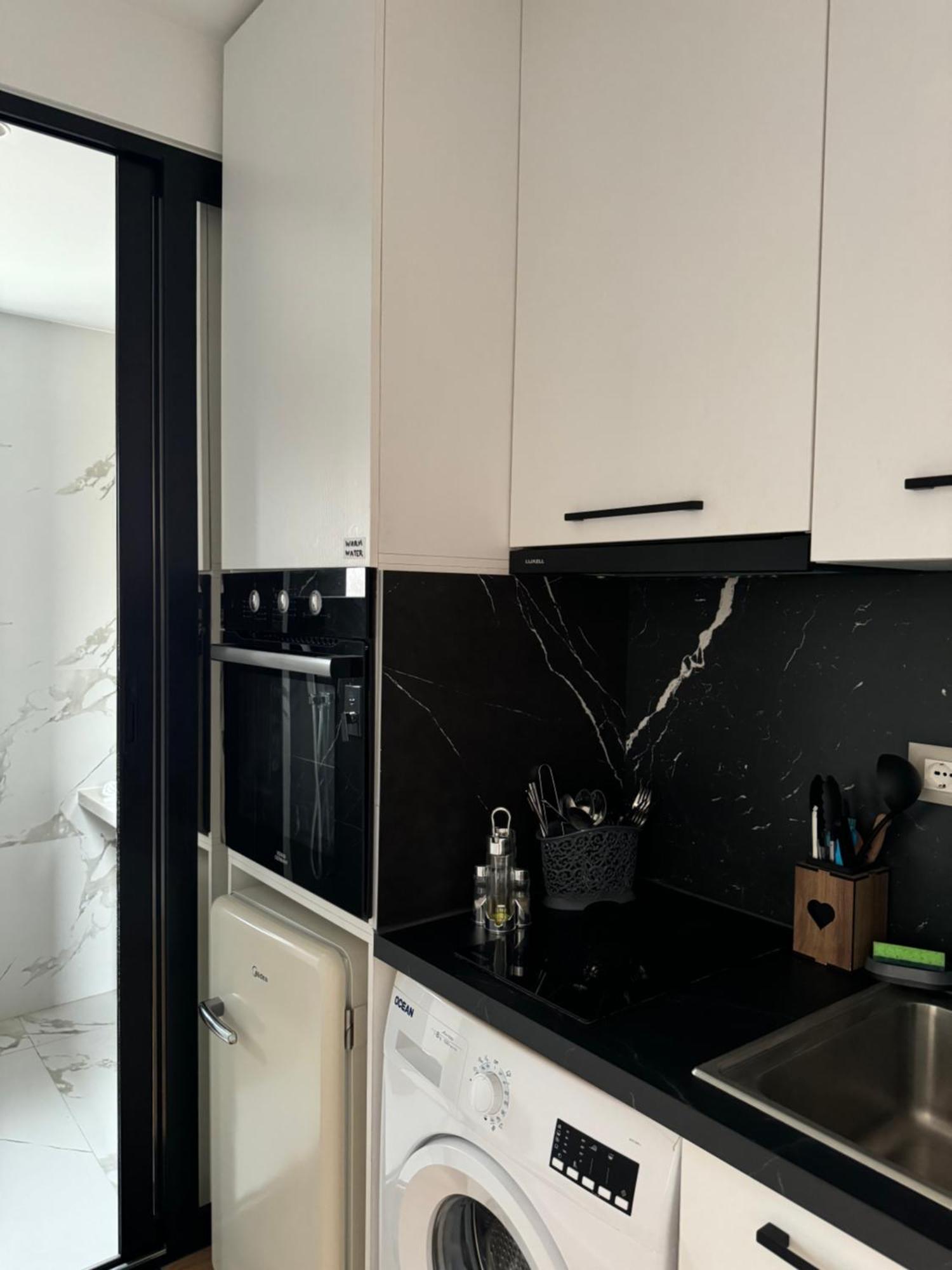 Tirana Elegant Apartment Bagian luar foto