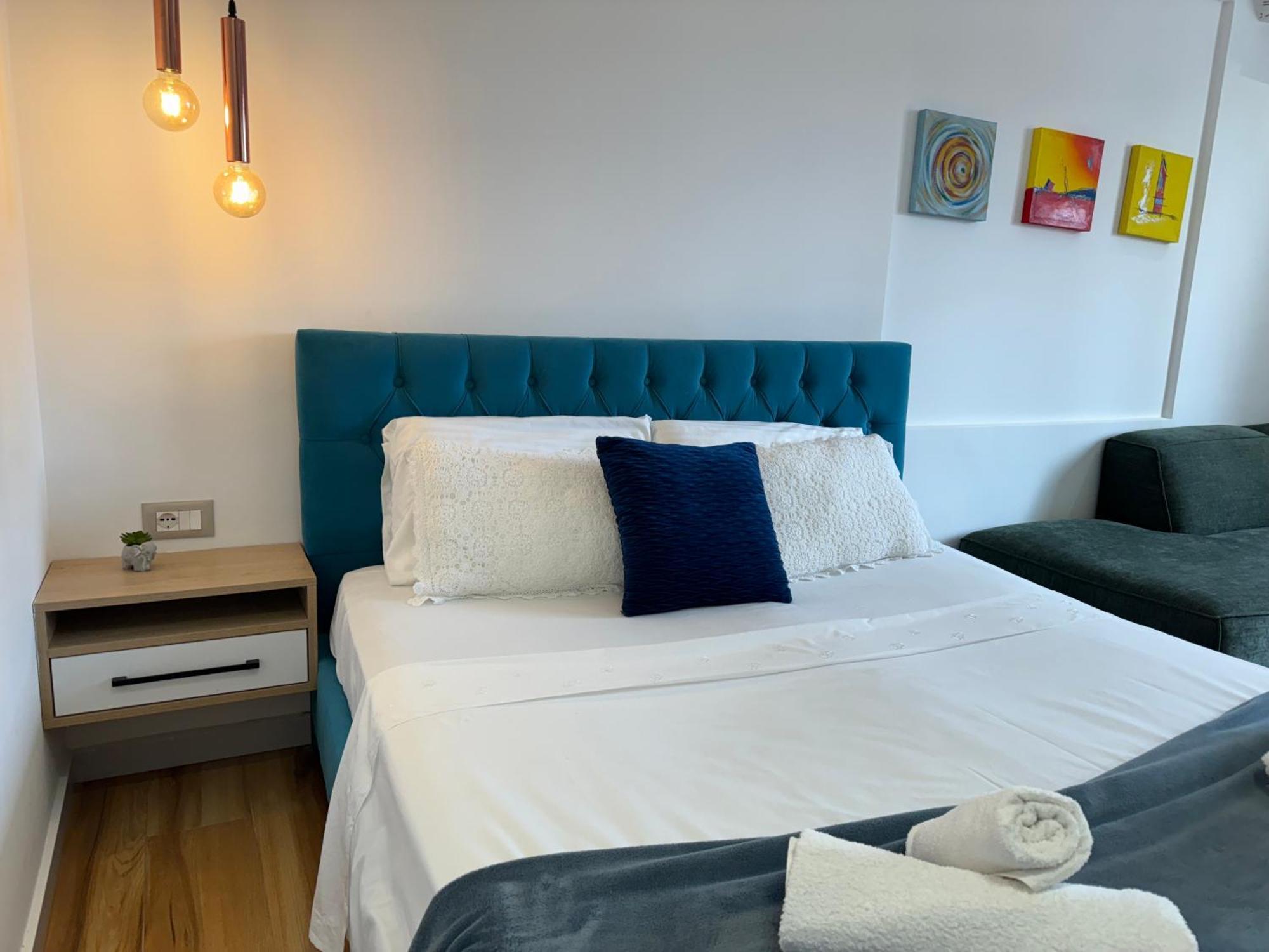 Tirana Elegant Apartment Bagian luar foto